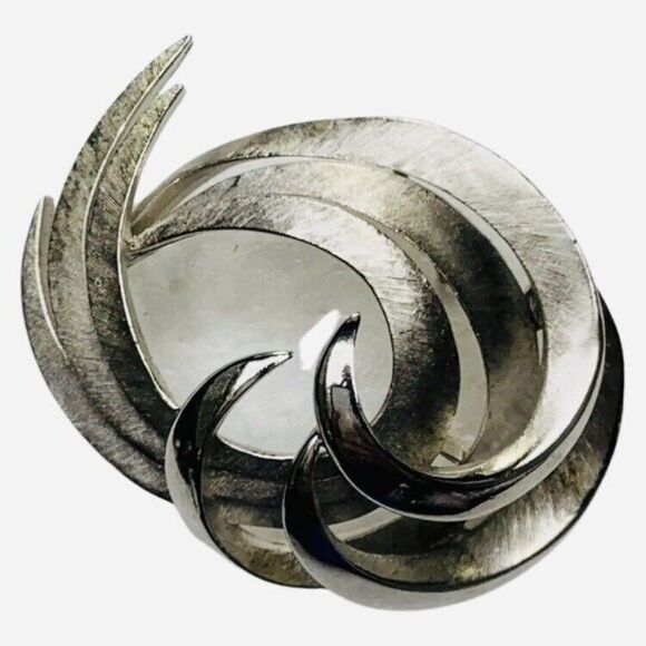 Vintage Trifari Silver Two Toned Swirl Women’s Brooch,Trifari Antique Pin - Picture 2 of 5